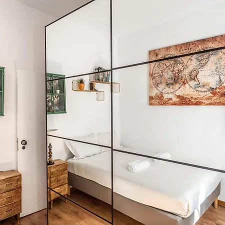 T1 Apt In Alcantara 15 Mins From Docas